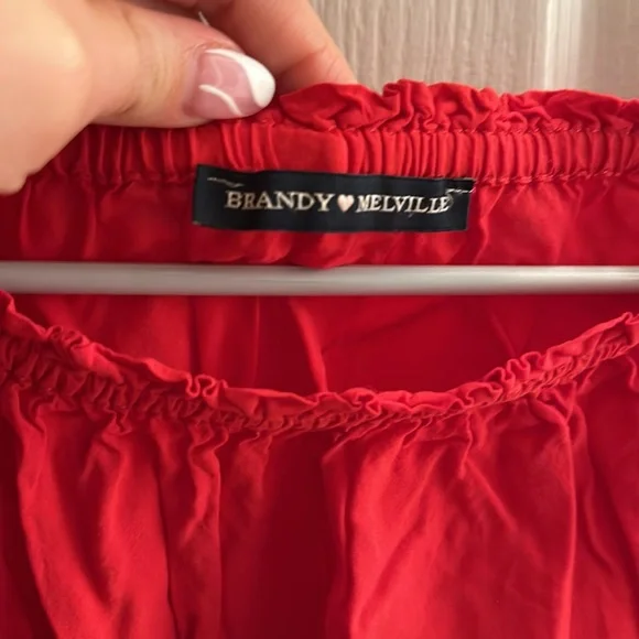 Brandy Melville off the shoulder red top - Picture 5 of 5
